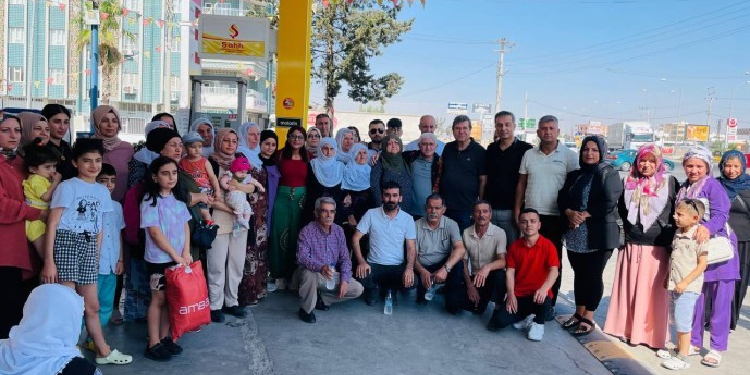 30 yıl tutukluluğun ardından memleketine geldi 30 yıl tutukluluğun ardından memleketine geldi