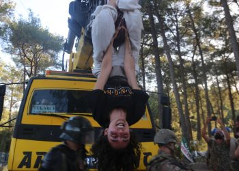 Şirketin TIR’ı Akbelen’e sokulmadı