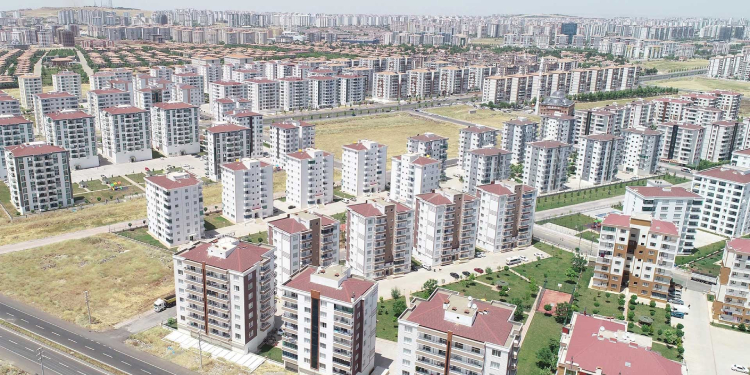 Amed’te kiralar uçtu: Ödeme için kredi çekenler var Amed’te kiralar uçtu: Ödeme için kredi çekenler var