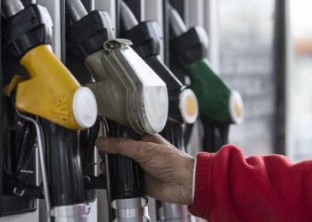 Benzinin ardından motorine zam yolda