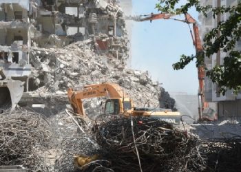 Diyarbakır’da 3 bin 252 ağır hasarlı binadan sadece 50’si yıkıldı