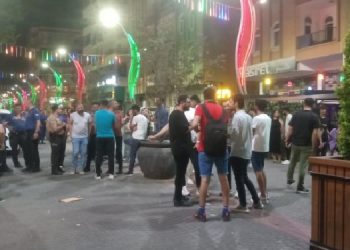 Diyarbakır’da Kürtçe konseri engelleme girişimi