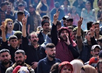 DTK ve DBP: Rojava Devrimi yolumuzu aydınlatıyor DTK ve DBP: Rojava Devrimi yolumuzu aydınlatıyor