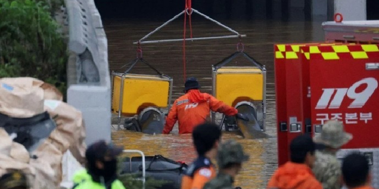 Güney Kore’de şiddetli yağış: 33 ölü Güney Kore’de şiddetli yağış: 33 ölü