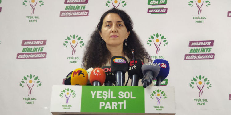 HDP ve Yeşil Sol Parti’de ikinci aşama: 8 bölgede halk toplantısı HDP ve Yeşil Sol Parti’de ikinci aşama: 8 bölgede halk toplantısı
