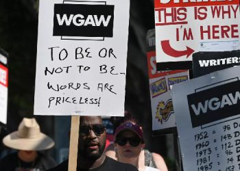 Hollywood’daki greve İngiltere’den destek