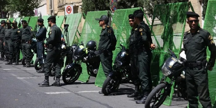 İran’da polis karakoluna saldırı İran’da polis karakoluna saldırı