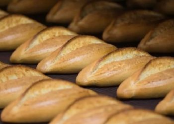 Türkiye geneli ekmeğin fiyatı 12 TL oluyor