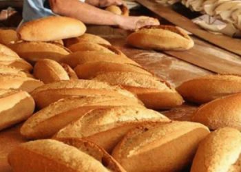 Van’da ekmeğe zam
