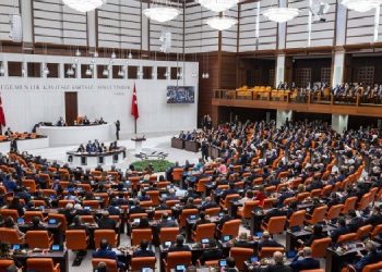 Yıl bitmeden bütçe tükendi: AKP ek bütçe hazırlığında