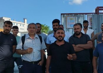 Onix İnşaat işçileri hakları için eyleme başladı