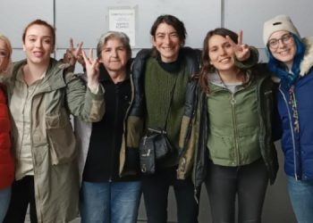 Meslektaşlarının tutuklanmasını protesto eden gazetecilere dava