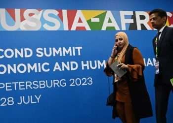 Putin ve Afrikalı liderlerden ortak bildiri: Ukrayna’da barışa giden yolu açmak için diyalog sürecek