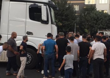 TIR çarpan yurttaş ağır yaralandı