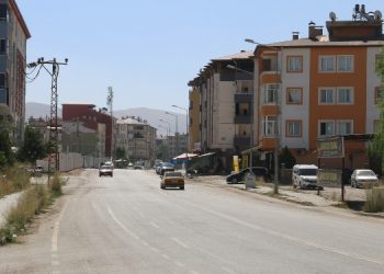 Depremzedelerin sorunları katlandı: İlk günkü dayanışma yok