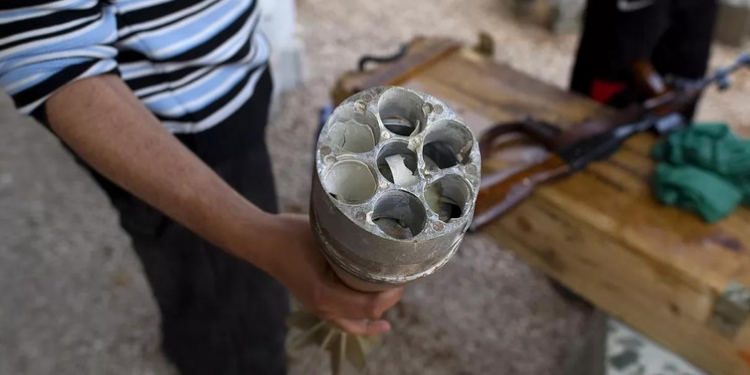 Ukrayna ordusu Donetsk’i misket bombalarıyla vurdu Ukrayna ordusu Donetsk’i misket bombalarıyla vurdu