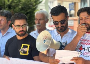 Cumartesi Anneleri’ne destek: Hukukun inkarı keyfiyetin ilanıdır Cumartesi Anneleri’ne destek: Hukukun inkarı keyfiyetin ilanıdır