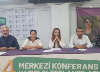 HDP ve Yeşil Sol Parti’den İstanbul’da konferansa hazırlık toplantıları HDP ve Yeşil Sol Parti’den İstanbul’da konferansa hazırlık toplantıları