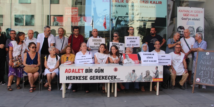 Cumartesi Anneleri’nden Gezi Davası tutuklularıyla dayanışma çağrısı Cumartesi Anneleri’nden Gezi Davası tutuklularıyla dayanışma çağrısı