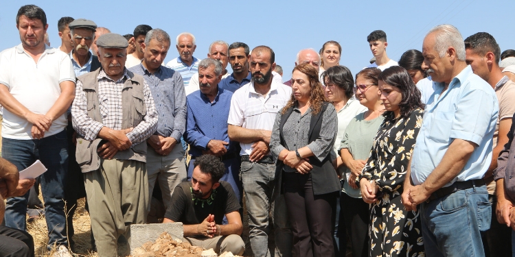 Turan memleketinde son yolculuğuna uğurlandı Turan memleketinde son yolculuğuna uğurlandı