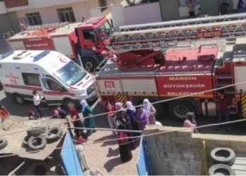 Mardin’de bir kadın bedenini ateşe verdi