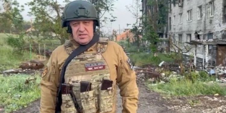 Akademisyen Konak: Putin hem içeriye hem dışarıya mesaj verdi Akademisyen Konak: Putin hem içeriye hem dışarıya mesaj verdi