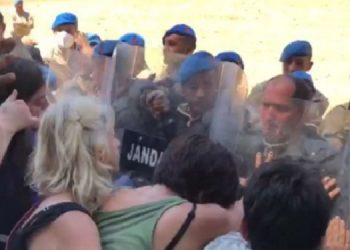 Akbelen’da doğa nöbetine saldırı