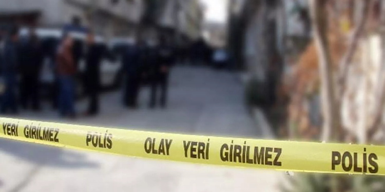 Diyarbakır’da palayla saldırı: 1 ölü, 1 yaralı Diyarbakır’da palayla saldırı: 1 ölü, 1 yaralı