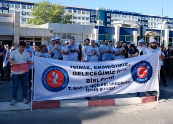 Ege Üniversitesi Hastanesi çalışanları iş bıraktı