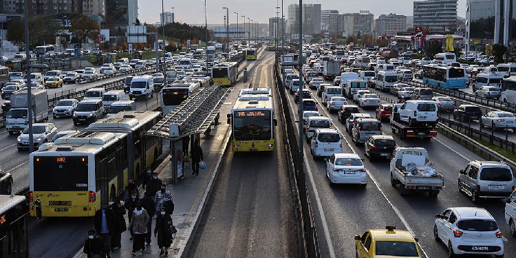 İstanbul’da toplu ulaşımda fiyat farkı: İstanbulkart ile 22.5, kredi kartıyla 60 TL İstanbul’da toplu ulaşımda fiyat farkı: İstanbulkart ile 22.5, kredi kartıyla 60 TL