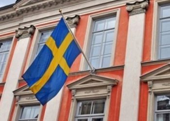 İzmir’de İsveç Konsolosluğu’na silahlı saldırı: Bir yaralı