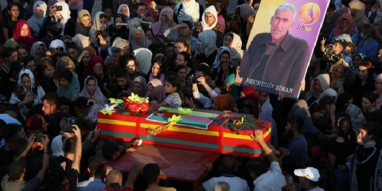 Katledilen Jin Tv çalışanı Feysel defnedildi Katledilen Jin Tv çalışanı Feysel defnedildi