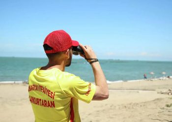 Meteoroloji uyardı, bazı il ve ilçelerde denize girmek yasaklandı