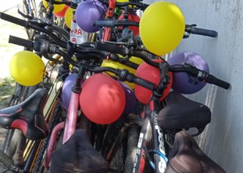 Özel savaşa karşı bisiklet süren 20 genç gözaltına alındı