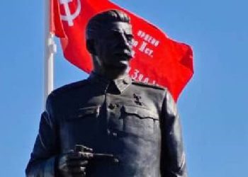 Rusya’nın Velikiye Luki Şehrinde Stalin Anıtı Dikildi