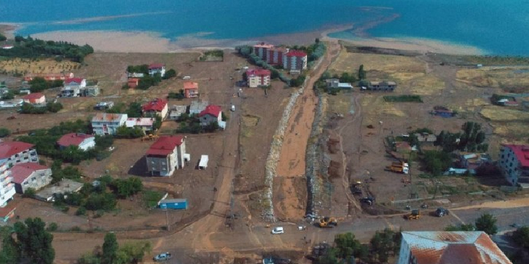 Tatvan’da operasyon devam ediyor, 2 köylü hala kayıp Tatvan’da operasyon devam ediyor, 2 köylü hala kayıp