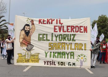 Yeşil Sol Partili gençlerden özel savaşa karşı nöbet