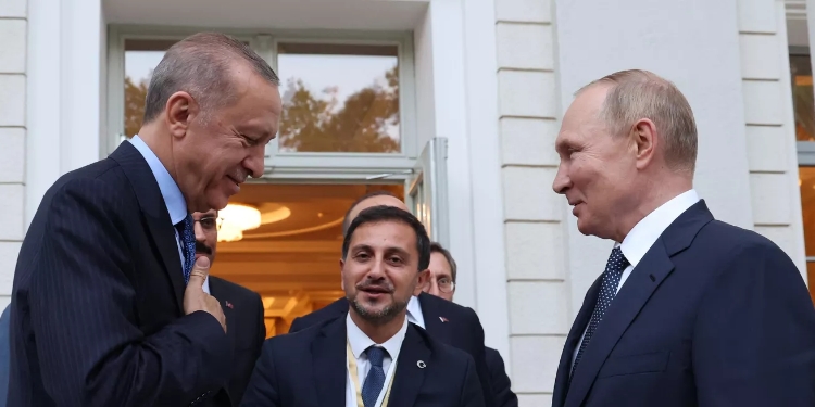 Kremlin, Putin ve Erdoğan’ın Soçi’de hangi sorunları istişare edeceğini açıkladı Kremlin, Putin ve Erdoğan’ın Soçi’de hangi sorunları istişare edeceğini açıkladı