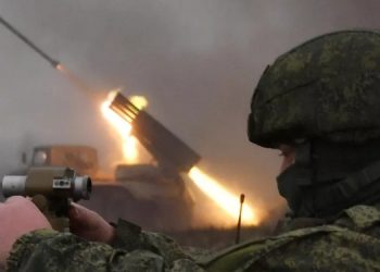 Ukrayna ordusu Donetsk Halk Cumhuriyeti’ne NATO mermileri ve misket bombalarıyla saldırdı