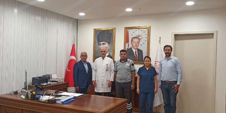 Mezopotamya Ajansında yayınlanan haberin ardından Dev-Sağlık İş’ten şehir hastanesine ziyaret Mezopotamya Ajansında yayınlanan haberin ardından Dev-Sağlık İş’ten şehir hastanesine ziyaret