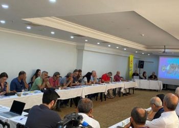 ‘Kaynaklar savaşa aktarılmasaydı depremin faturası ağır olmazdı’