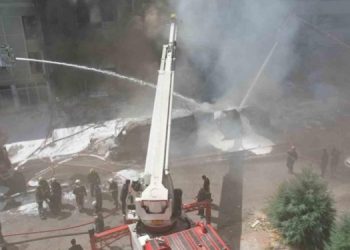 Fabrika yangınında 2 işçi yaşamını yitirdi