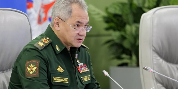 Şoygu, İran Genelkurmay Başkanı ile Karabağ’daki durumu görüştü Şoygu, İran Genelkurmay Başkanı ile Karabağ’daki durumu görüştü