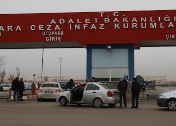 Tahliye erteleme kararının kurul toplantısı öncesi alındığı ortaya çıktı