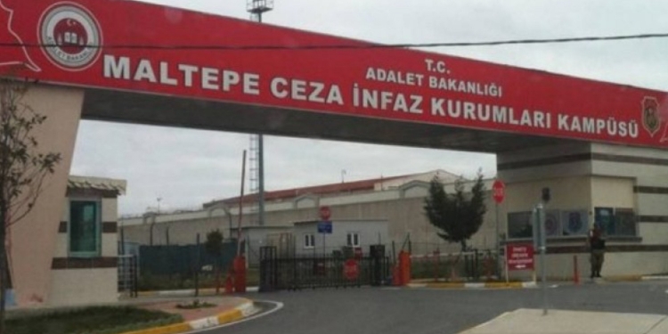 ‘Hasta tutuklu babama hücrede pişmanlık dayatılıyor’ ‘Hasta tutuklu babama hücrede pişmanlık dayatılıyor’