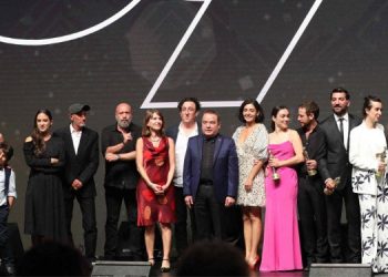 Sansür kalktı, bakanlık festivalden çekildi