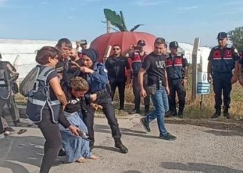 Agrobay işçileri ve sendikacılar gözaltına alındı