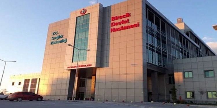 Fıstık işçilerini taşıyan araçta kaza: 3 yaralı Fıstık işçilerini taşıyan araçta kaza: 3 yaralı