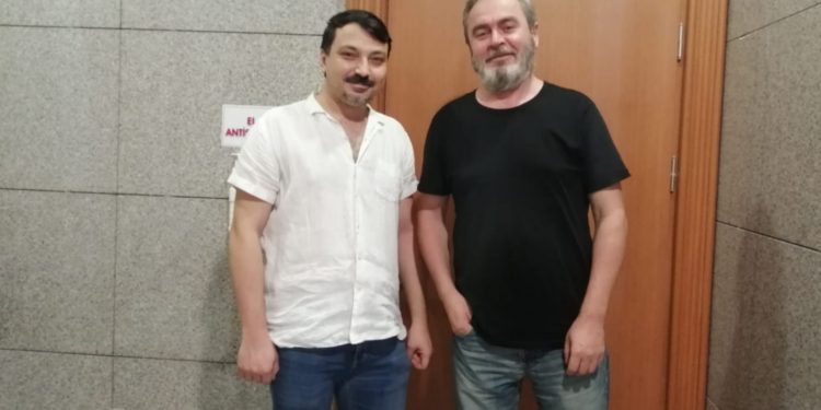 Gazeteci Yılmaz ve Kınacı’nın duruşması ertelendi Gazeteci Yılmaz ve Kınacı’nın duruşması ertelendi
