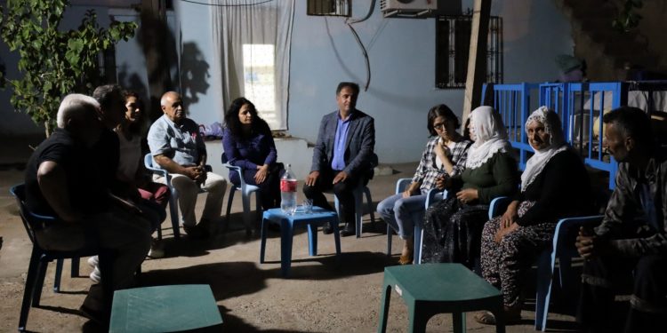 DBP ve Yeşil Sol Parti’den Zorava’daki yurttaşlara ziyaret